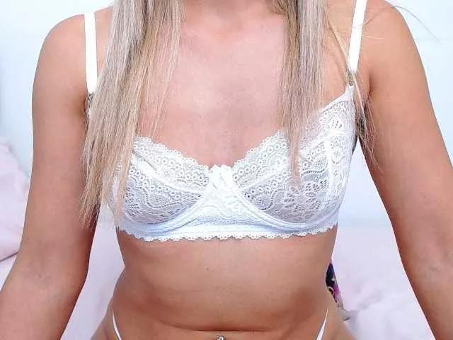 VickyCandy on BongaCams