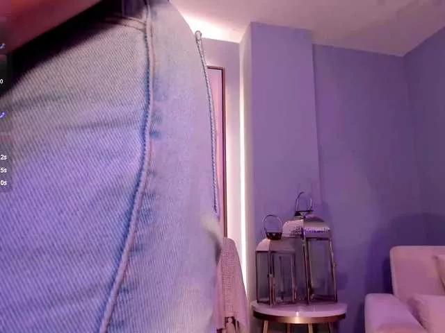 ViolettCastel on BongaCams