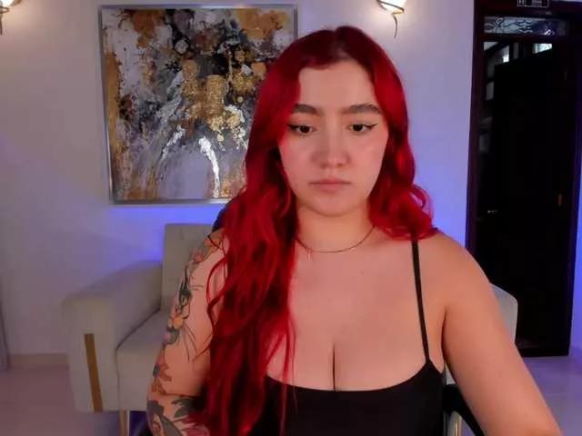 ViolettCastel on BongaCams