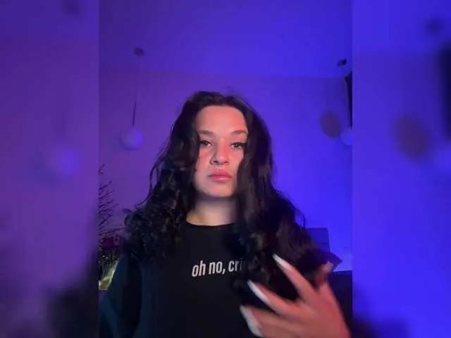 WhoreMira on BongaCams