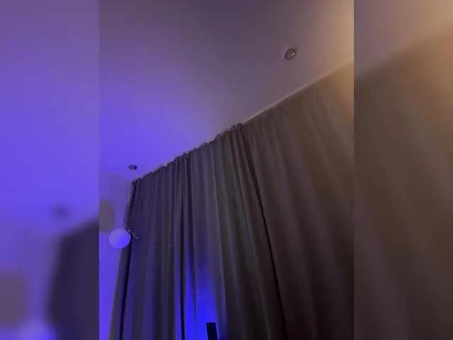 WhoreMira on BongaCams