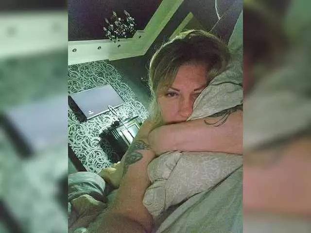 Freechat YourWitcher on BongaCams