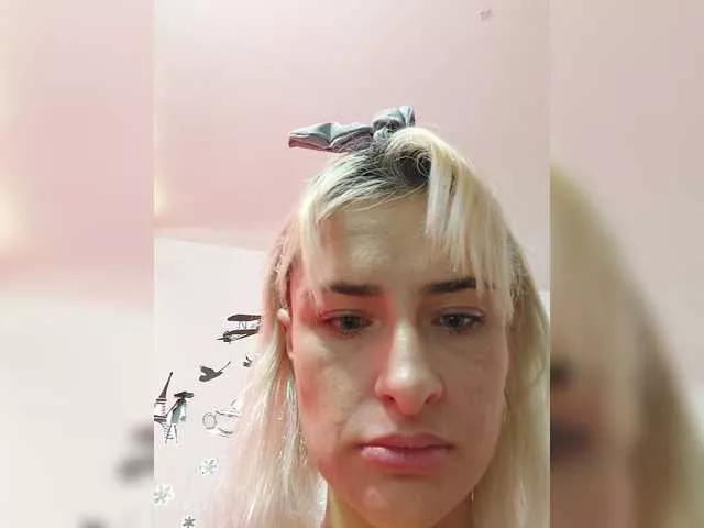 Freechat yulittlestar28 on BongaCams