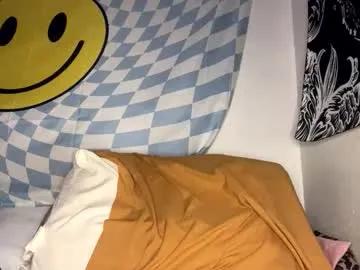 21yearsy0ung9icheshung on Chaturbate