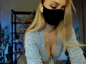 _careful_i_bite_nya_ on Chaturbate