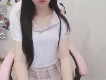 _girlcute_ on Chaturbate