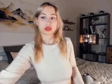 Freechat _golden_moon_ on Chaturbate