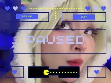 _heavenly_blue_ on Chaturbate