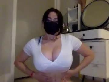 _natycutei19 on Chaturbate