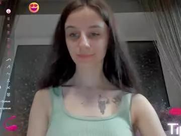 _nika_kik on Chaturbate