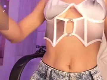 Freechat _tinyrousse_ on Chaturbate