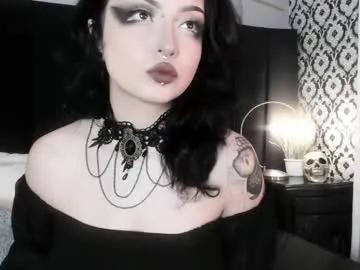 Freechat adeelinee on Chaturbate
