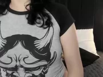 Freechat adeelinee on Chaturbate