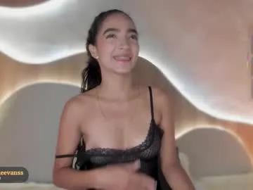 adelineevanss on Chaturbate