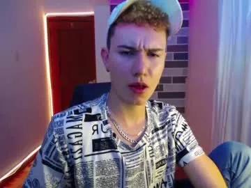 adrian_morelli on Chaturbate