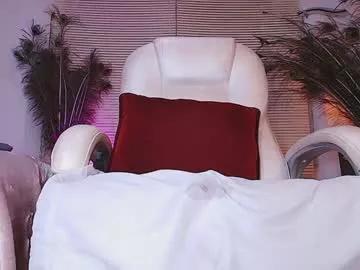 alejalatinhot on Chaturbate