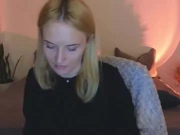 Group alisssarose on Chaturbate