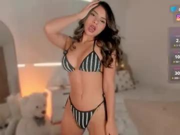 Freechat andreathomson on Chaturbate