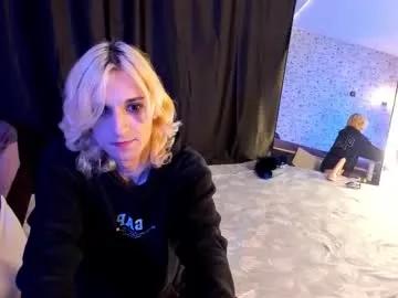 anjella_botton on Chaturbate