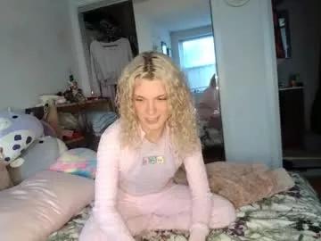 astorialove on Chaturbate