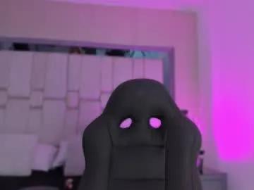 Freechat auroraflowers on Chaturbate