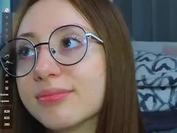 avrillemell on Chaturbate