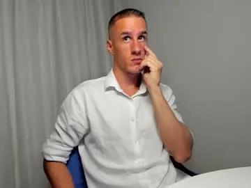 axl_fx on Chaturbate