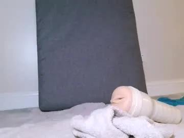 Freechat behindcloseddoors39 on Chaturbate