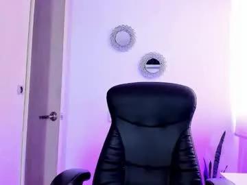 bella_thorne3 on Chaturbate