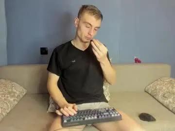 bristlebback on Chaturbate