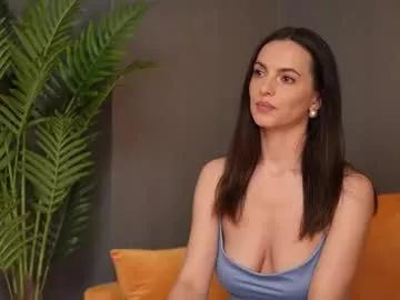 calliadesigner on Chaturbate