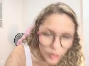candase_ on Chaturbate