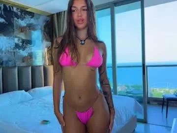 Freechat canikissyou_ on Chaturbate