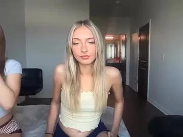 Freechat chloeros3e on Chaturbate