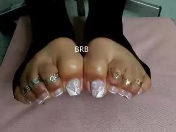 coffee_hot — control lush 10 min 100 tkn  !!!new album photo dirty feet in bio [350 tokens left] #leggings  #heels  #pantyhose #feet #hairypussy