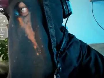 cos_operator on Chaturbate