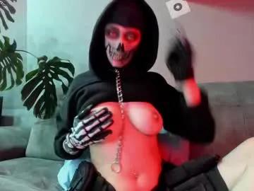 cos_operator on Chaturbate