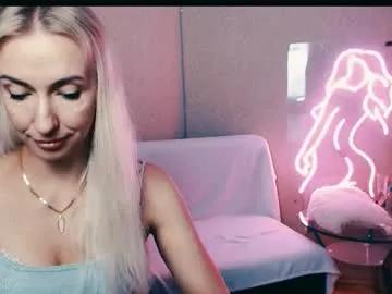 Freechat cute_smile_shy on Chaturbate