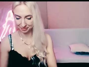 Freechat cute_smile_shy on Chaturbate