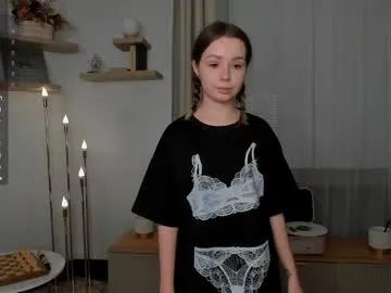 Freechat darklycurious on Chaturbate