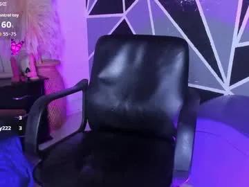 daye_sky — GOAL: Anal flirting (plug) 65 [939 tokens remaining] Welcome to my room! play hard with the love machine #anal #squirt #nora #skinny #machine