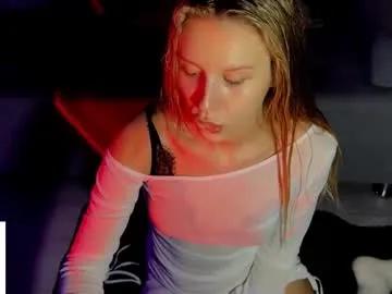 elysia_xo — GOAL: hey hey^^ [25 tokens remaining] help me save up for lovense^^ #shy #blonde #skinny #new #teen