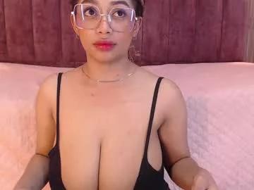 emy_leon on Chaturbate