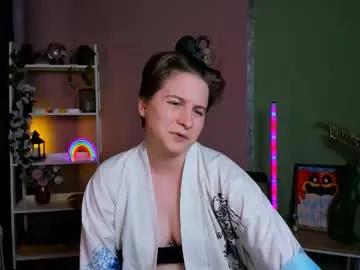 esma_shine on Chaturbate