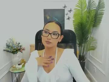 evasarazardje — I'm in a playful mood today. What should I do about it? The goal of the towel show *_*   #asian  #nonude  #tease #pvt  #smoking [685 tokens remaining]