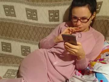 flowercandydoll13 on Chaturbate