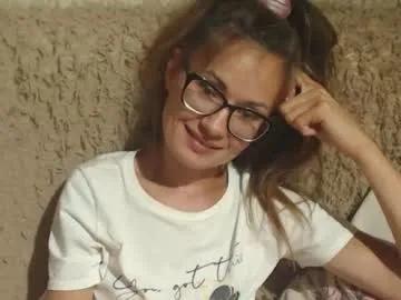 flowercandydoll13 on Chaturbate