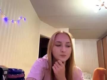franciscokibodeaux — G:  I'll show you my belly   Hi guys! I'm here #new my name is Elisa, I'm #18  #shy #teen #young  [15 tokens remaining]