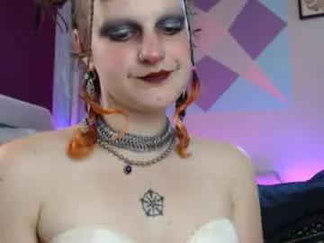 Freechat friskyflowers on Chaturbate