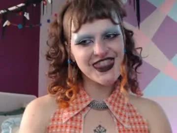Freechat friskyflowers on Chaturbate
